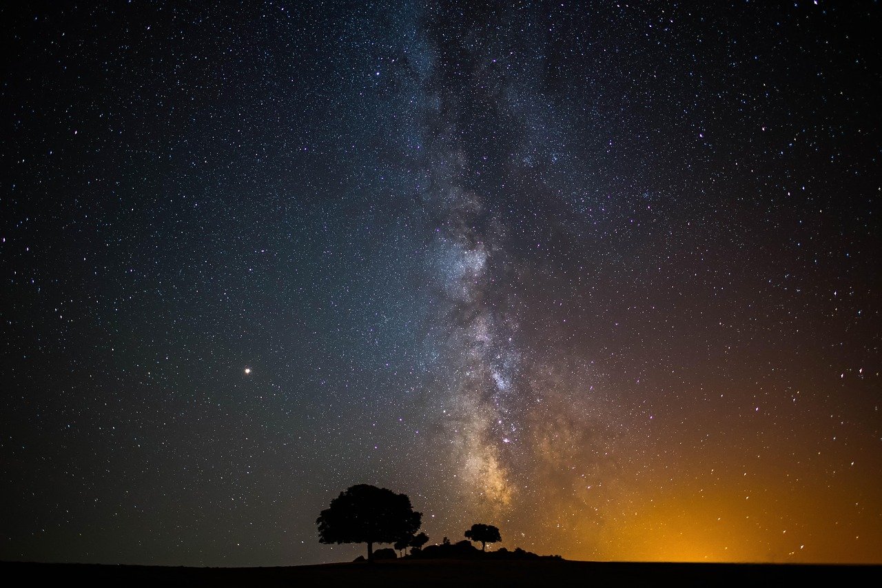 “Ora (direis) ouvir estrelas! CertoPerdeste o senso!